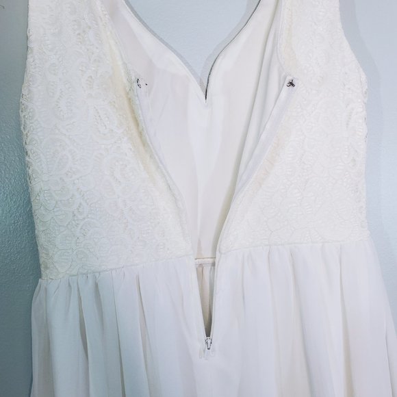 Francesca's White Sweetheart Neckline Lace Formal Dress M - Picture 10 of 12